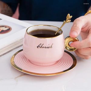 Muggar Nordic Gold Ceramic Coffee Cup Personlig kreativ kontor Mug Fashion Simple Set