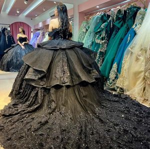 Czarna luksusowa księżniczka Quinceanera sukienki z ramion 3D Floral Applique Hafloidery gorset Vestido de 15 Quinceaneras 2024