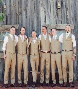 New Style Groom Vests Khaki Groomsmens Man Vest Custom Made Size and Color Five Buttons Wedding Prom Dinner Waistcoat8198433