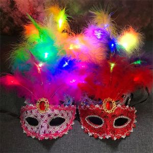 Venezianische Venedigs leuchtende Feder -LED -Masken Frau Fancy Dance Party Augenmaske Karneval Halloween Masquerade Cosplay Kostüm