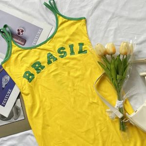 Lässige Kleider y2k Dress gelbe Brasil -Print Mini -Kleid Vintage Sexy Spaghetti -Gurt hohe Taille Slim Goth Women Streetwear 2024