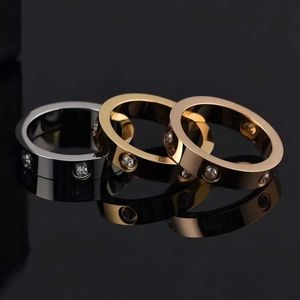 Van Bracelet Cart Light Luxury High Sense Full Diamond Titanium Steel 18K Anello di personalità non sbiadimento anello femminile Star Star Americi Cold Wind Ring