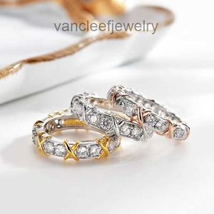 Designer Ring Ladies Cross Intersect Love Ring Luxury With Diamonds Fashion Rings for Women Classic Jewelry 18K Gold Plated Rose Wedding Wholesale