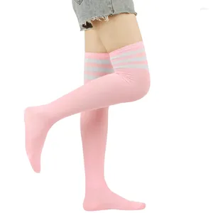 Kvinnliga strumpor randiga sexiga lår höga strumpor polyester långa söta kläder över knä för flickor