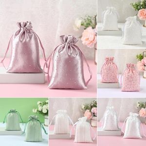 Present Wrap DrawString Velvet Bag Crystal Satin Jacquard Calabash Pouch smycken Förpackning bröllop födelsedag favorit påsar väskor