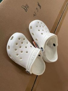 Tasarımcı Sandalet Ayakkabı Erkekler Moda Mağara Sandalet Ayakkabı Plaj Plajı Sıradan Ayakkabı Dinozor Ayakkabı Hafif Yumuşak Sole Sandalet