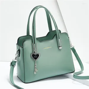 Sagni per spalle Autunno Trend Borse Donne 2024 Accessori Love Bagna da donna a una spalla con una spalla grande