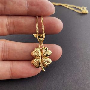 Pendant Necklaces 24K Gold Necklace Lucky Clover Pendant Womens Charm Jewelry Wedding Party GiftQ