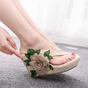 Slippers Crystal Queen Woman Home Casual Flip Flip Flips Lady Sandals Summer Sexy High Heels H240409 O2PY