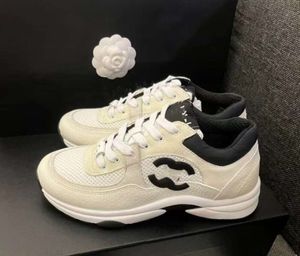 Designerschuhe Frau Chaneless Sneakers Sportschuhe Frauen 2024 Sommer Dicker Einzelvater Erhöhen Sie vielseitige lässige Single -Modeshuhn