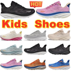 Scarpe per bambini per bambini clifton 9 sneakers giovani corridore triplo nero vibrante arancione costiero cielo bassi ragazze chirldens ginnocchini giovanili da corsa