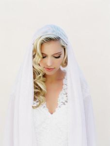 Juliet Style Cap Wedding Veil White Ivory Champagne Två lager Bridal Veil Kne Len längd Cut Edge4036453