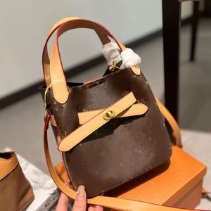 Songmont Bag Bucket Luna Pags Designer Underarm Hobo Bag Luxury Large Ligury Half Moon Leather Pres