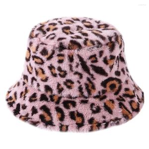 Berets Leopard Eimer Hut warme Frauen Cap Fell hat Frauenkleidung Plüschfischer Polyester