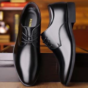 Boots Fashion Men Shoes British Style Soft Bottom Casual Pu Leather Waterproof Comfortable Business 2023 New Formalmen Laceup Shoes