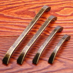 Antique Brass Zinc Alloy Furniture handle Drawer handle Kitchen Cabinet Knobs and Handles