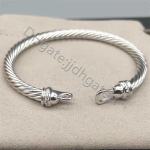 Pulseira de feminina pulverização prata prata torcida gancho pulgle women moda de 5 mm homens pulseiras jóias de gabinete de gabinete de jóias de cabo requintado de argolas simples xp2e