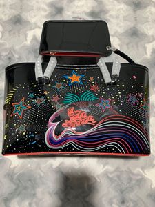 女性ショルダーバッグ本物の革のリベットスパイククロスボディバッグトートデザイナーカバタハンドバッグ高級ショッピングバッグプラットフォードゥードリングバッグ女の子の財布