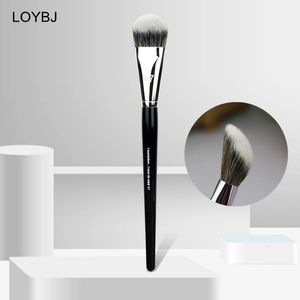 LOYBJ Fondazione professionale Brush 47 Broom Head Liquid Foundation Concealer Concealer Brushs Women Face Base Makeup Beauty Tools 240320