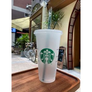 Stanleliness Starbucks 24 unz/710 ml plastikowe kubki kubek wiejska pokrywka wielokrotnego użytku przezroczyste picie płasko dolne słomka Zmiana lampy błyskowej czarny kubek ye56