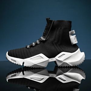 Light Men Sneakers High Top Sock Shoes Breathable Sports Walking Shoes Thick Bottom Men Casual Shoes Large Size 39-47 240401