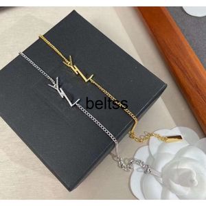 Original designer Girls women letter bracelets elegant Love 18K Gold Bangles Y charm bracelet Fashion Jewelry Lady Party
