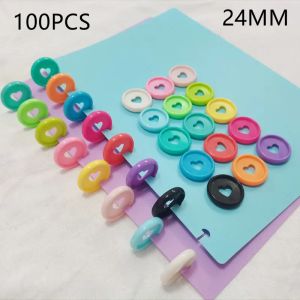 棘100pcs24mmノートブックプラスチックバインディングリングバインディングルーズリーフマッシュルームホールラブパターン学習結合用品