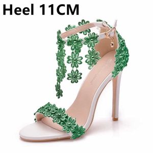 Dress Shoes Crystal Queen Women Ankle Strap Sandals White Lace Flowers Pearl Tassel Super Stiletto High Heels Slender Bridal Wedding H240409 A73C