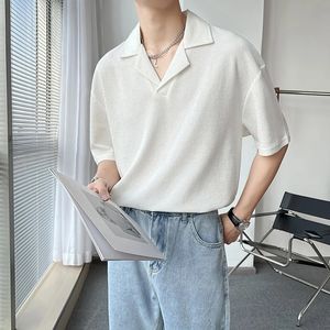 Young Mens Light Cuban Collar Shirt Shortsleeved Fashion Knitted Polo Looke Casual Tshirt Black White Grey 240326