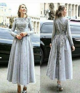 2019 New Arabia Long Evening Dresses 레이스 애플리케이드 긴 소매 절묘한 자수 두바이 파티 드레스 중동 스타일 25954195