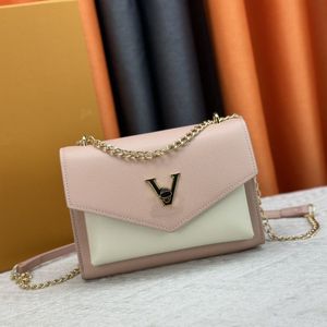 24SS Womens Top Luxury Designer Cowhide Leather Mylockme BB Handbag Shoulder Bag Crossbody Envelope Purse 22.5CM