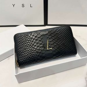 Wallets Sold 85% of Factory Retail New South African Python Wallet for Men and Women Casual Real Snake Handbag Fashion Trend Single Handle Bag