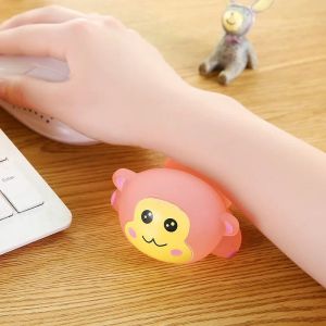 Tillbehör Kvalitet Comfort Gel Computer Mouse Handhandel Rests Support Cushion Mouse Pad Silicone Cutoon Animal Animal Wrist Pad