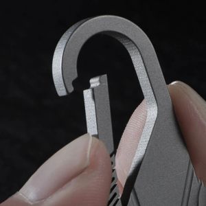 Luxury Titanium Carbiner Key Chain EDC Outdoor Keychain Knife Buckle Unboxing Car Key Ring Holder for Xmas Day Gift Accessories