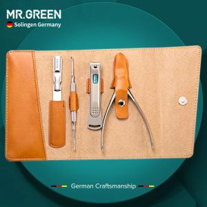 Klänningar Mr.Green Portable Manicure Set rostfritt stål Pedicure Kit Nail Clippers File Eyebrow Piniezers Tool Travel Grooming Case Set