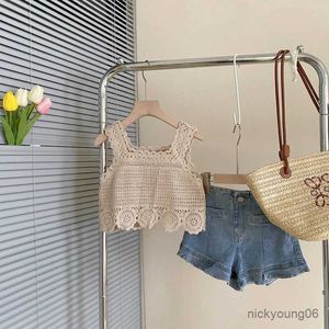 Set di abbigliamento Girls Korean Hollow Euncinet Knitting Shirt Top Summer Sweet Holiday Style Jeans Abiti per bambini Shorts Denim Shorts