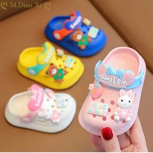 Cartoon Beach Childrens Sandals Boys and Girls Summer Non Slip Soled Soled Indoor Shoes Kids Homany Baby Slippers 240402