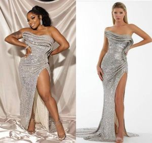 2021 Plus Size Arabic Aso Ebi Silver Stylish Sexy Prom Dresses Sequined High Split Evening Formal Party Second Reception Bridesmai6870263