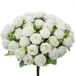 Flores decorativas 1pc Rosas de seda artificial Rosas de casamento DIY Roses de noiva Roses Arco Casa Vaso de mesa de jantar de Natal