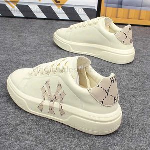 Casual Shoes Luxury Brand Design Air Cushion Sneakers For Men modebrev Skriv ut vit brädsko mjuk lättvikt kvinnor promenadskor T240409