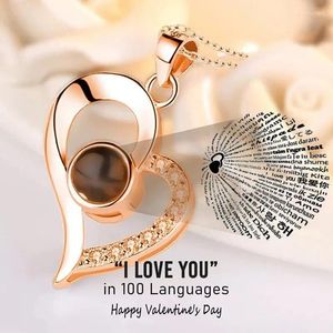 Anhänger Halsketten 100 Sprachen Ich liebe dich in Herz Form Halskette Geschenk für Frauen Brautjungfern Geschenke Valentinstag Brithday sie