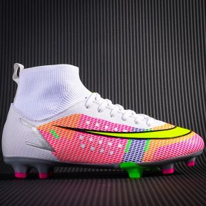 2022 Men Soccer Shoes Professional Sports Training Cleats Högkvalitativ TF/FG Trend Football Boots Bekväma utomhus ultralätt