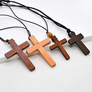 Anhänger Halsketten Verschiedene Arten katholischer Kreuzketten Jesus Christus Anhänger Halsketten Vintage Schmuckstile Naturholz Halsketten Großhandel Amuletsq