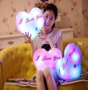 Renkli Led Flash Işık Kalp Şekleli Yastık Peluş Dolgulu Oyuncaklar Boyut 3630 CM Valentine039s Gün Hediye Dolgulu Pl1374050