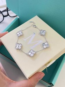 Feerie van pulseira coletando prata pura Lucky Four Leaf Grass Five Flower Bracelet for Womens Light Luxury e Handicraft exclusivo como uma namorada de presente