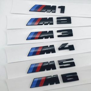 3D Parlak Siyah M1 M2 M3 M4 M5 X3M KROME EMBLEM ARAÇ BMW E46 E90 Araç Aksesuarları için Çamurluk Bagaj Rozeti Logo Etiketi