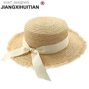 Breite Krempelnhüte Eimerhüte Neu einfache Frauen Sommer Strand Raffia Schwarz weiße Band Hut Bow Raffia Hut Temperament Flache Strohhüte Frauen Sea Beach Hut Y240409