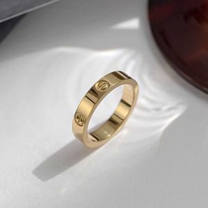 Van Bracciale Cart 18K Gold Love Ring Light Luxury e High End Senning Gold Silver Female Instagram Nicchia Rose Gold coppia senza sbiadire per gli uomini