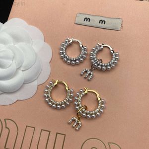 Designer Mui Mui Jewelry Miao Family Familys New Letter m Full Diamond Pearl Earrings for Women French Celebrities High Grade Asymmetric with Silver Needle