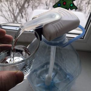 Su dağıtıcı elektrik musluk, buzlu içecek süt suyu sıçrama geçirmez şişe spout için uygun